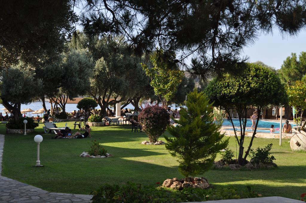 Club Mackerel Holiday Village Foça Luaran gambar