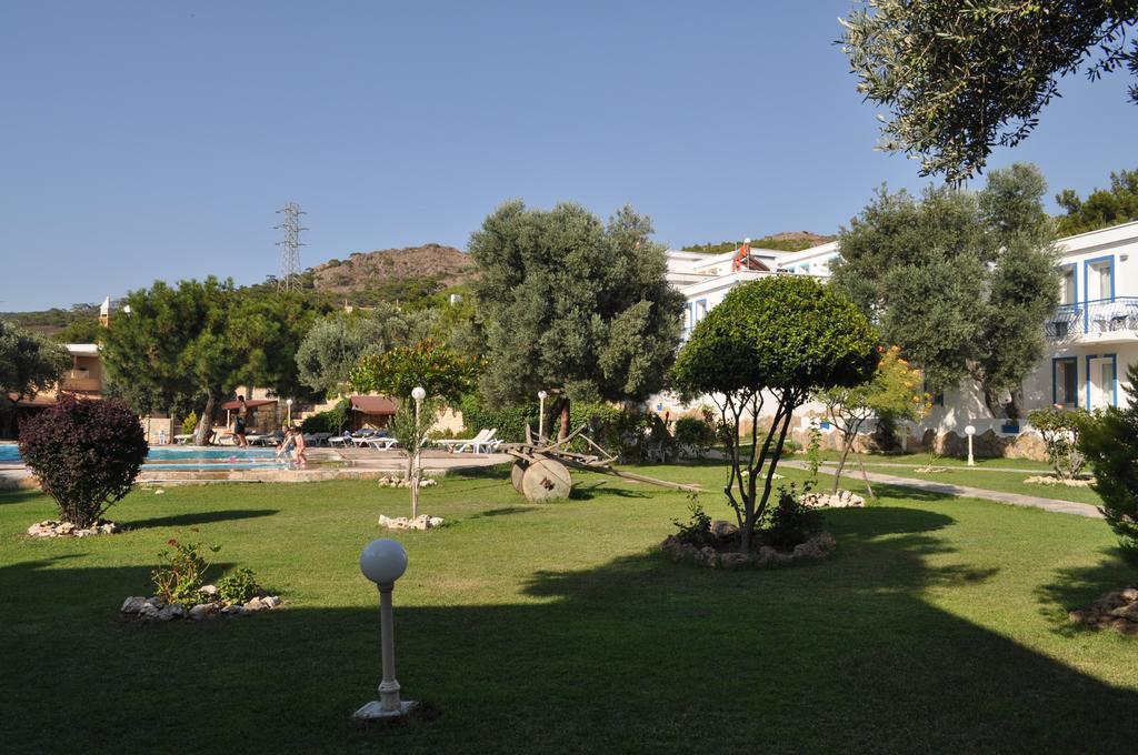 Club Mackerel Holiday Village Foça Luaran gambar