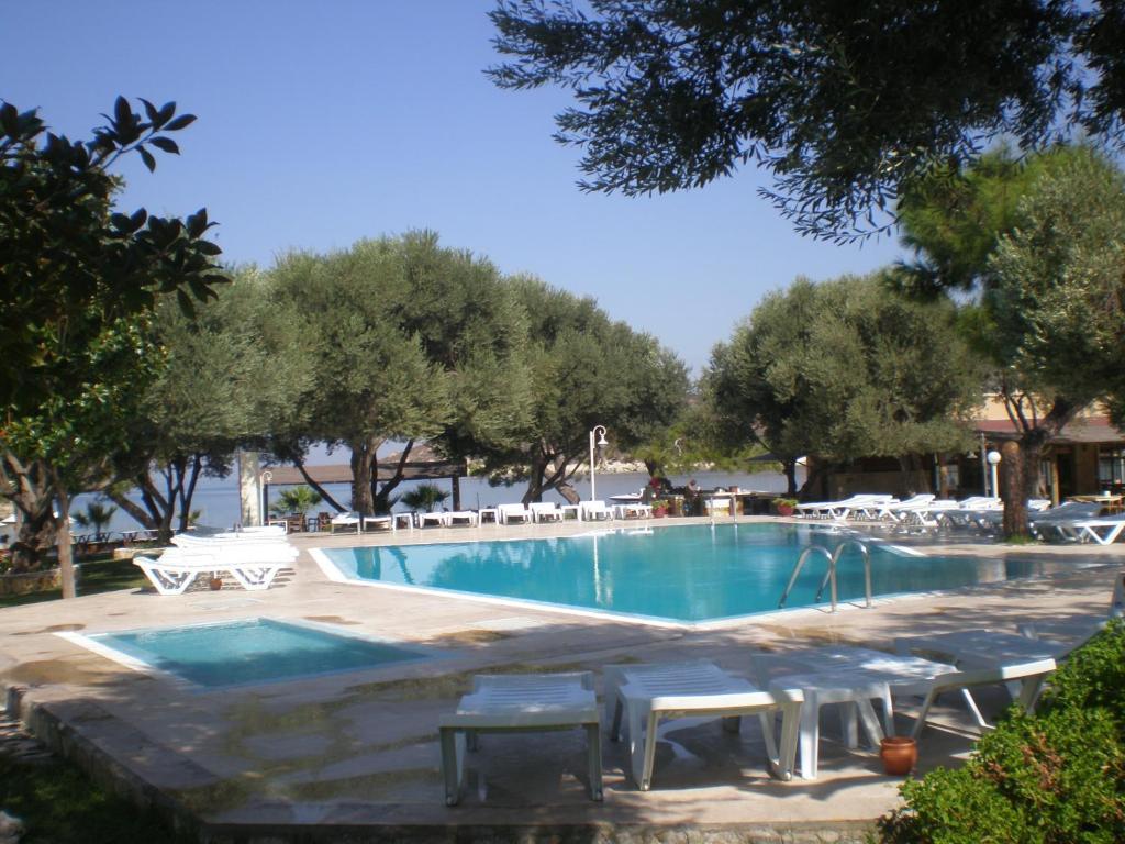 Club Mackerel Holiday Village Foça Luaran gambar